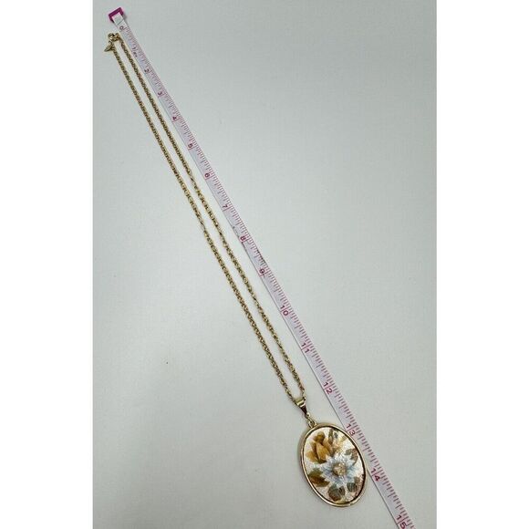Vintage  1978 ‎ Sarah Coventry Spring Bouquet Gold Tone Flower Pendant Necklace - Picture 5 of 11